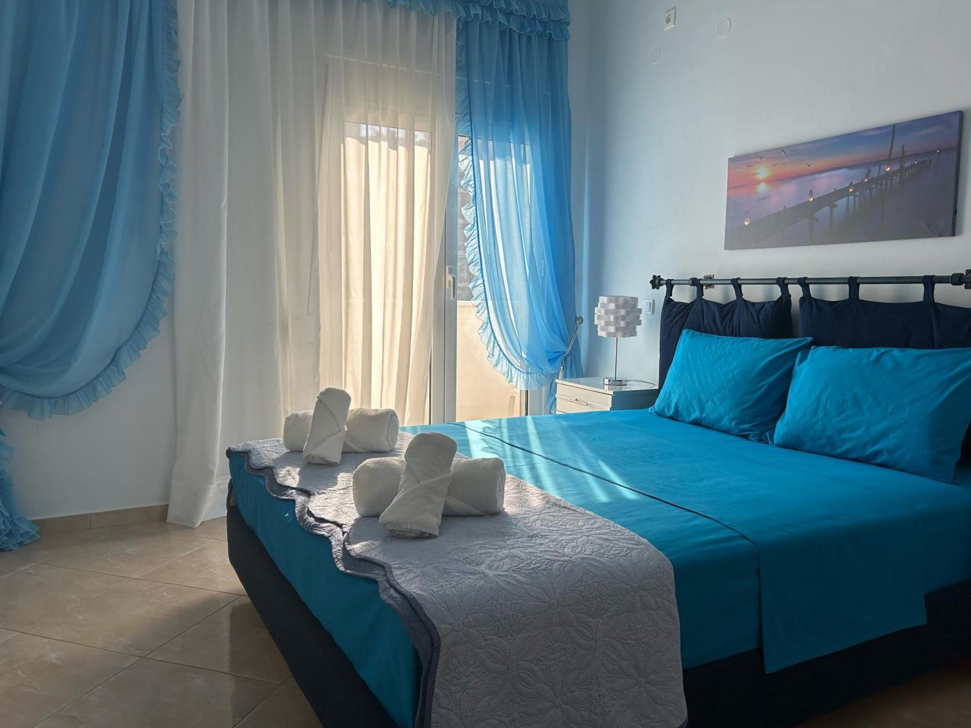 Delphitea Philoxenia Apartment Exterior photo